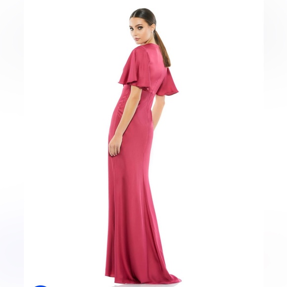 NWT Ieena for Mac Duggal Flounce Sleeve V-Neck Trumpet Gown in Raspberry Size 2 - Picture 3 of 9